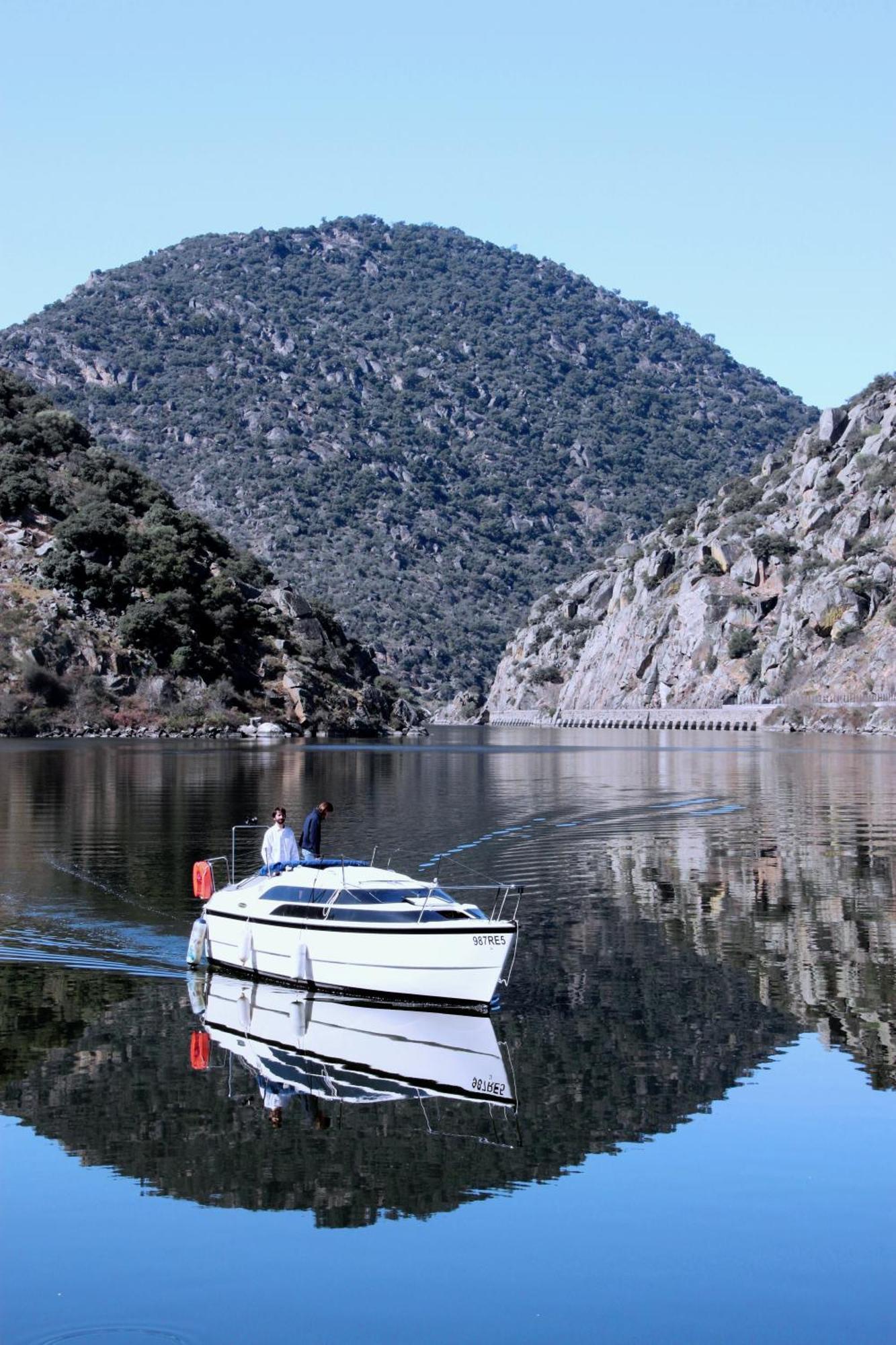 Douro Yacht Charter & Bungalows São João da Pesqueira Værelse billede