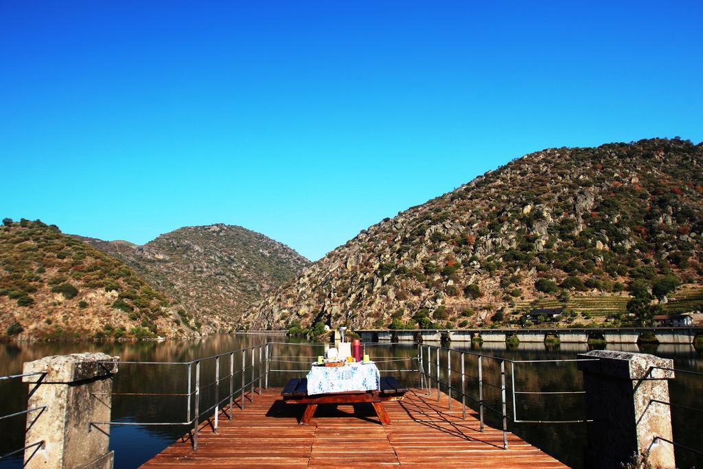 Douro Yacht Charter & Bungalows São João da Pesqueira Eksteriør billede