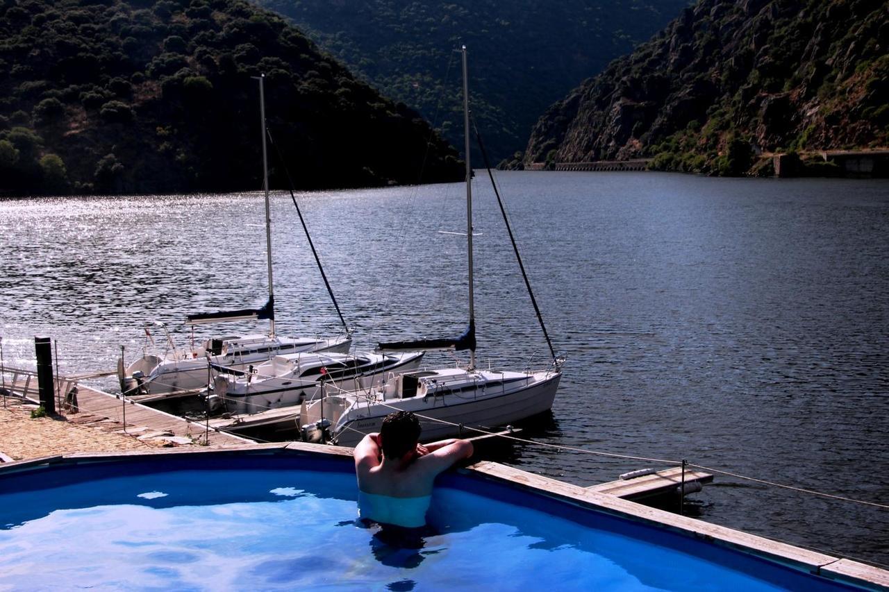 Douro Yacht Charter & Bungalows São João da Pesqueira Eksteriør billede