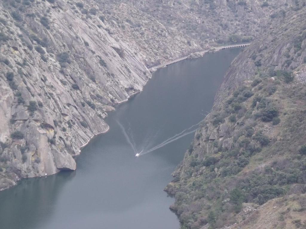Douro Yacht Charter & Bungalows São João da Pesqueira Eksteriør billede